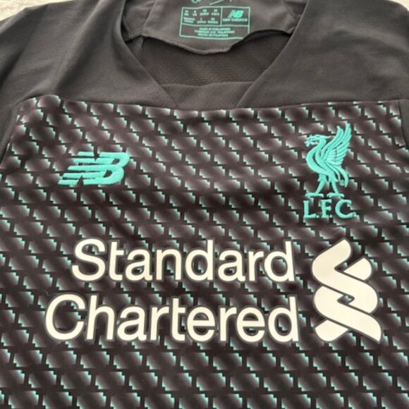 Liverpool 2019/20 Women’s Third Jersey by New Balance – Bob Paisley Edition-NWT - Picture 8 of 8
